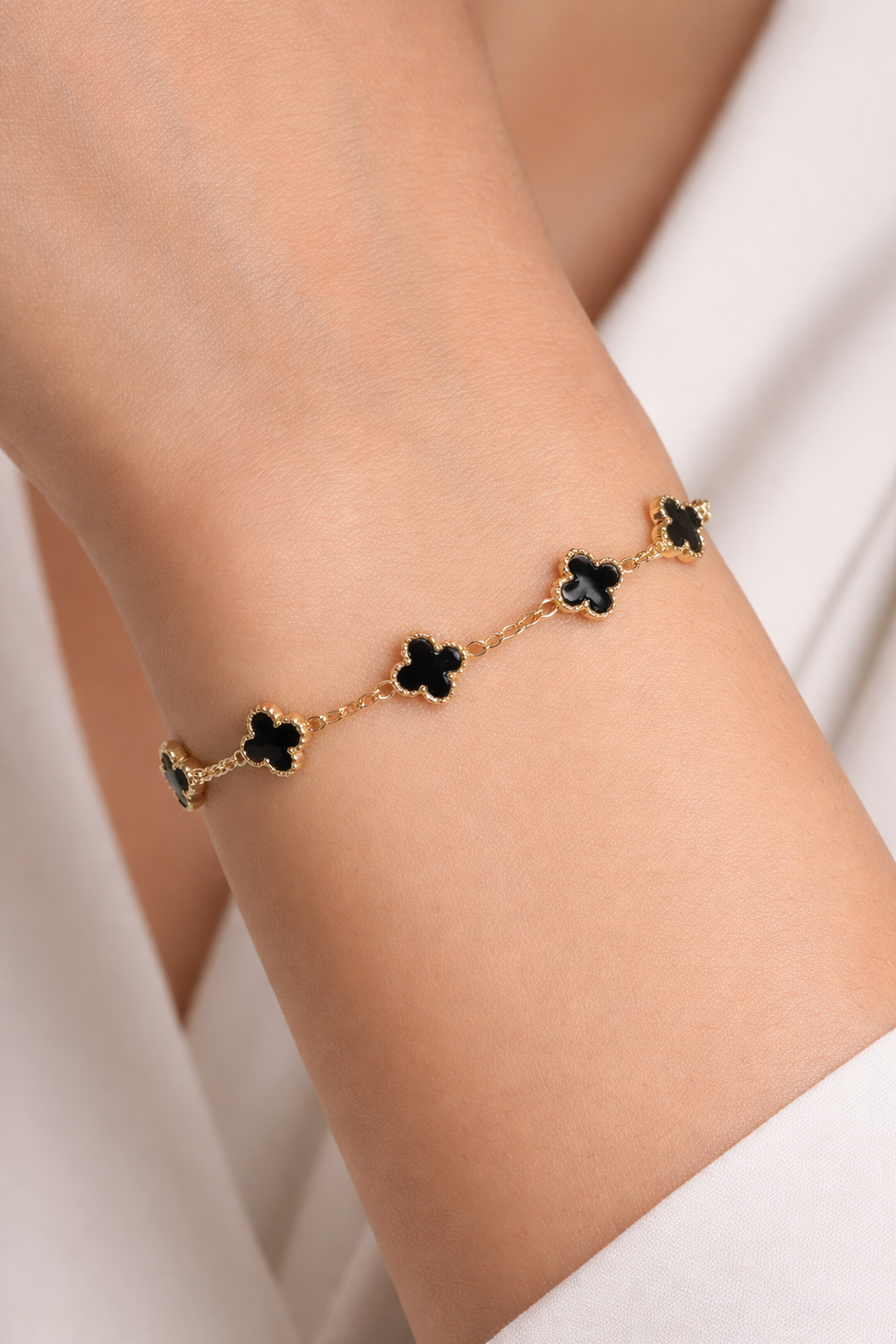 Midnight Clover Gold Bracelet