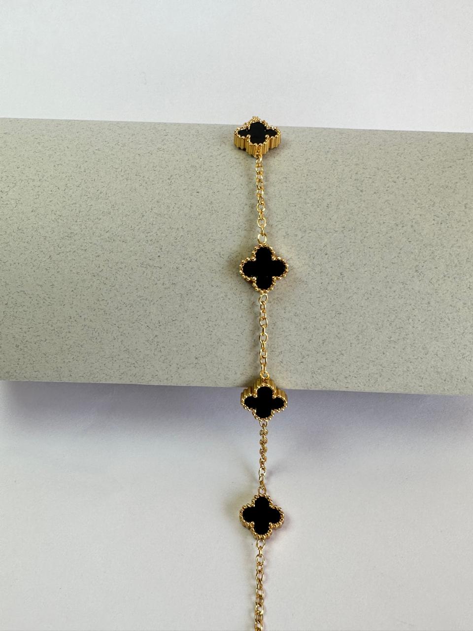 Midnight Clover Gold Bracelet
