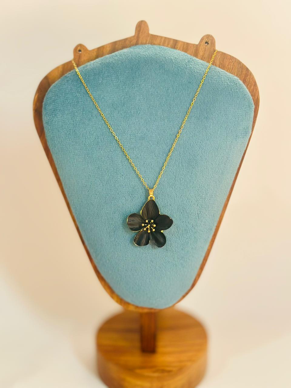 Black Petal Floral Necklace | Anti-tarnish