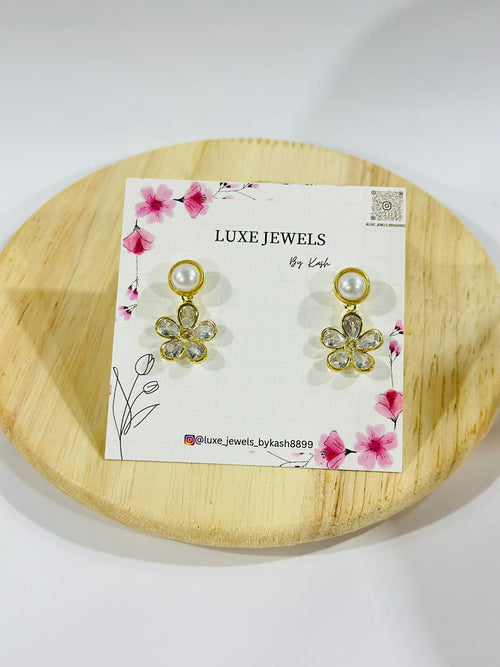 Elegant Pearl &  Flower Dangle Earrings (Copy)