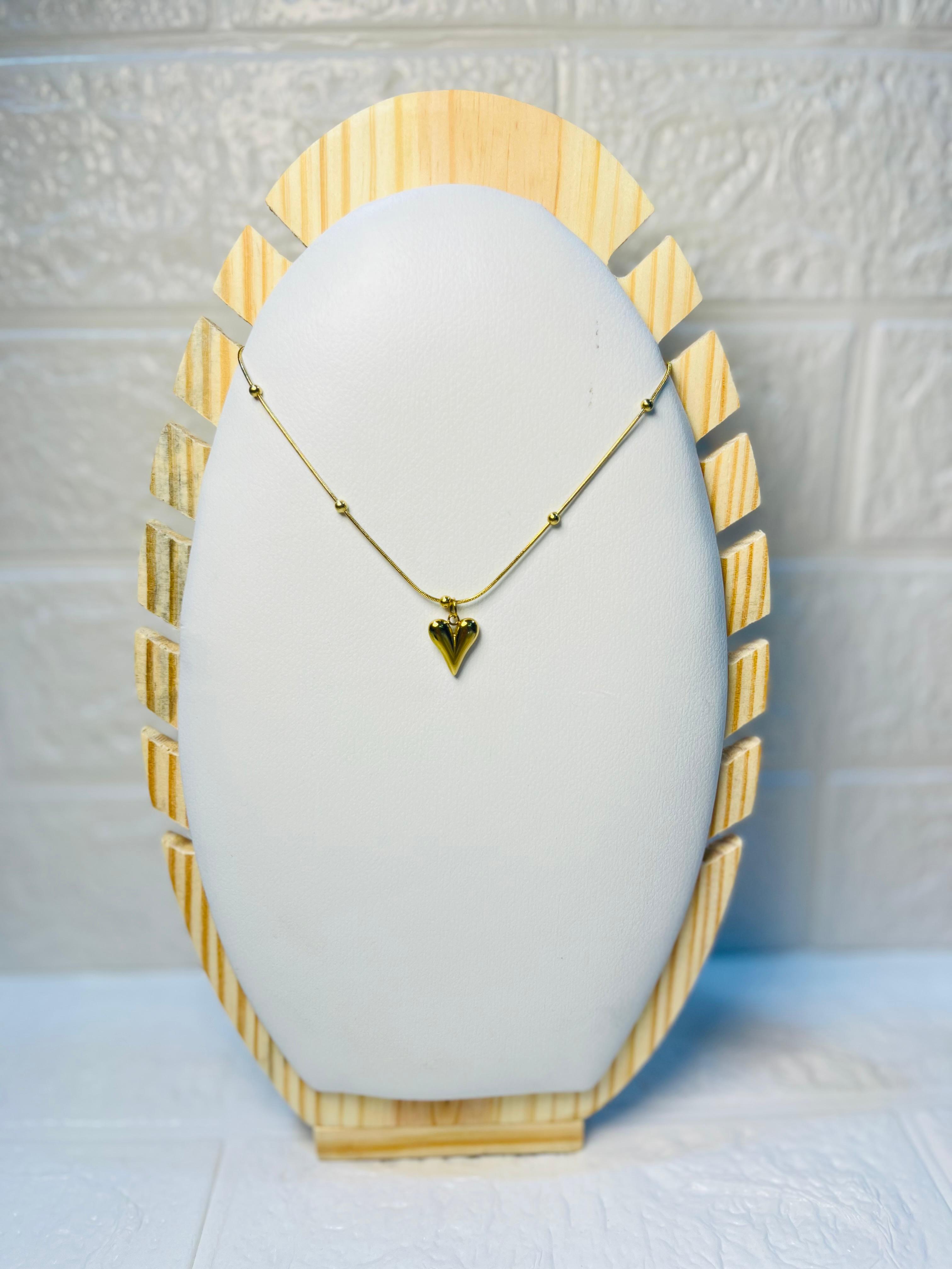 Eternal Heart Station Necklace | Anti-tarnish