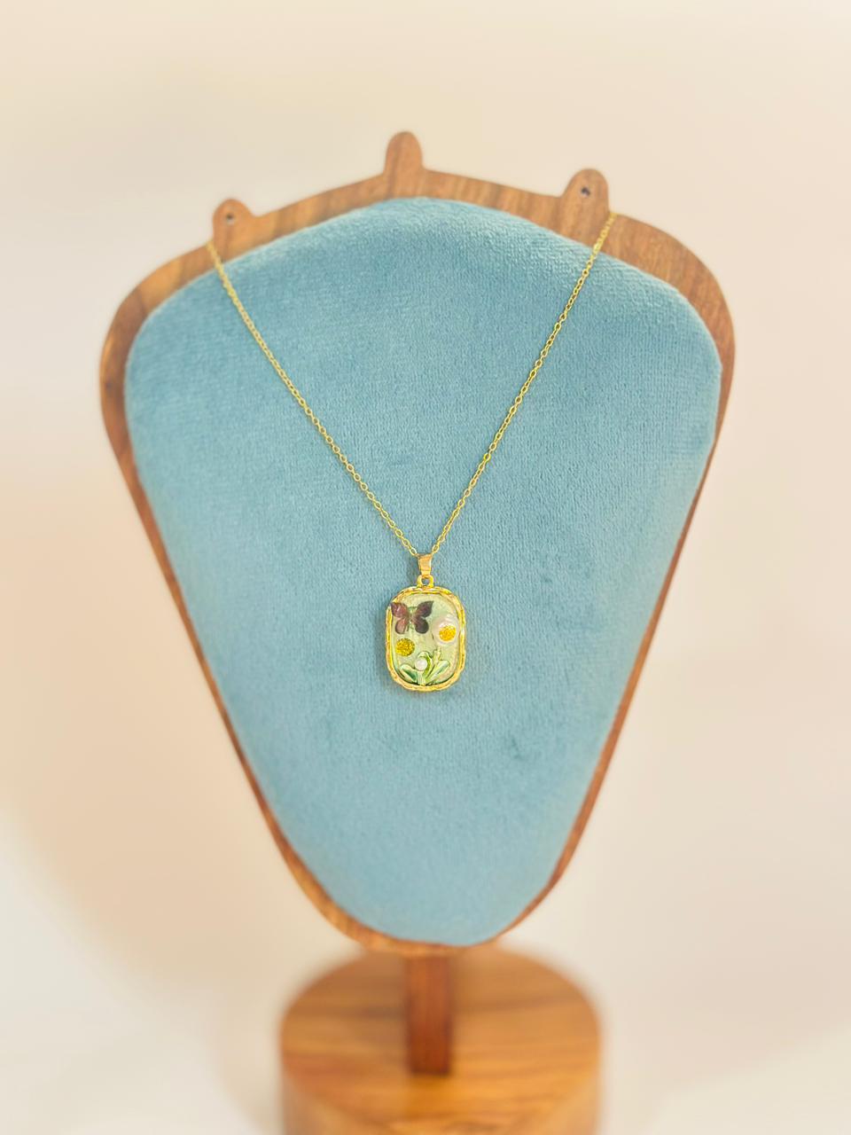 Golden Garden Pendant Necklace  | Anti-tarnish