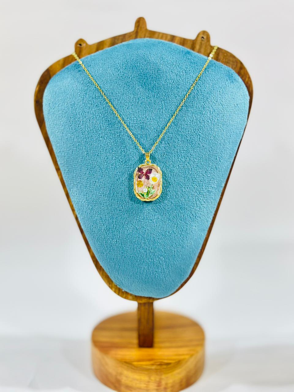 Golden Garden Pendant Necklace  | Anti-tarnish